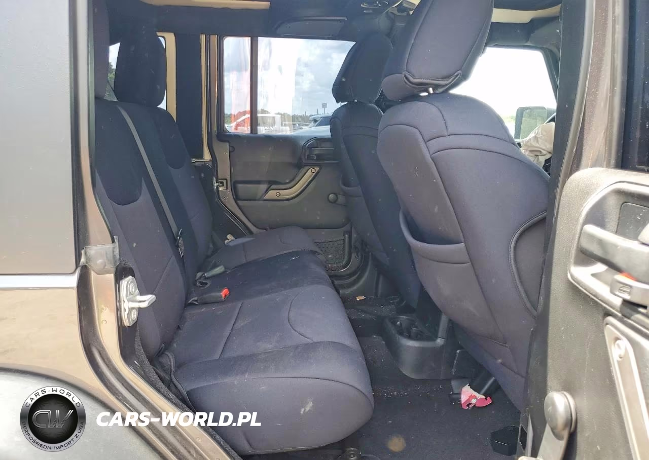 2016 Jeep Wrangler Unlimited Sport VIN:1C4BJWDG0GL343075 - 10