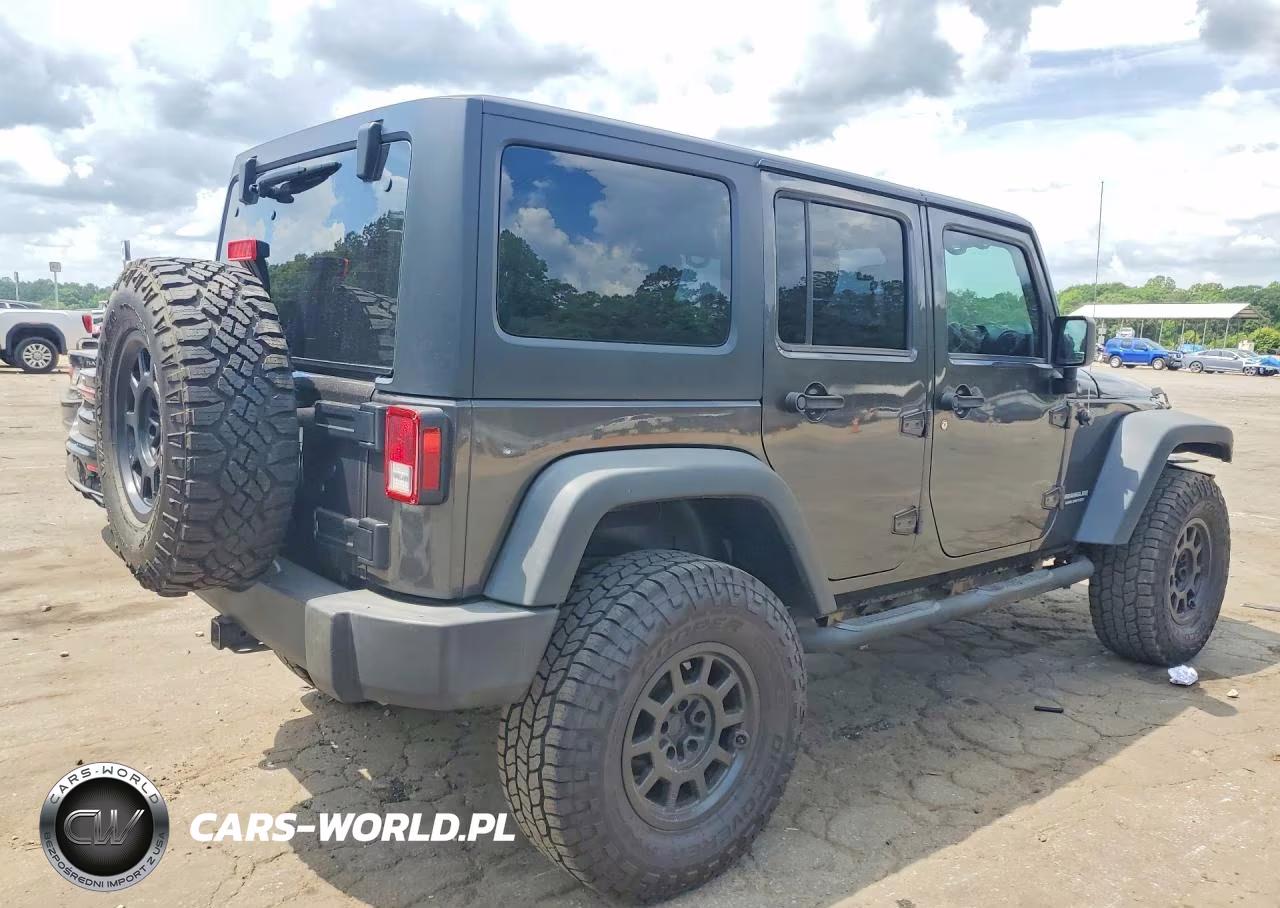 2016 Jeep Wrangler Unlimited Sport VIN:1C4BJWDG0GL343075 - 3