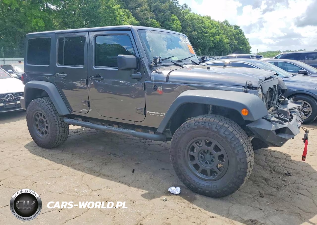 2016 Jeep Wrangler Unlimited Sport VIN:1C4BJWDG0GL343075 - 4