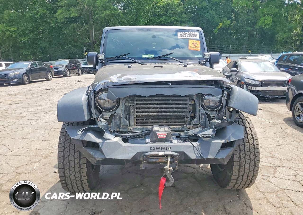 2016 Jeep Wrangler Unlimited Sport VIN:1C4BJWDG0GL343075 - 5