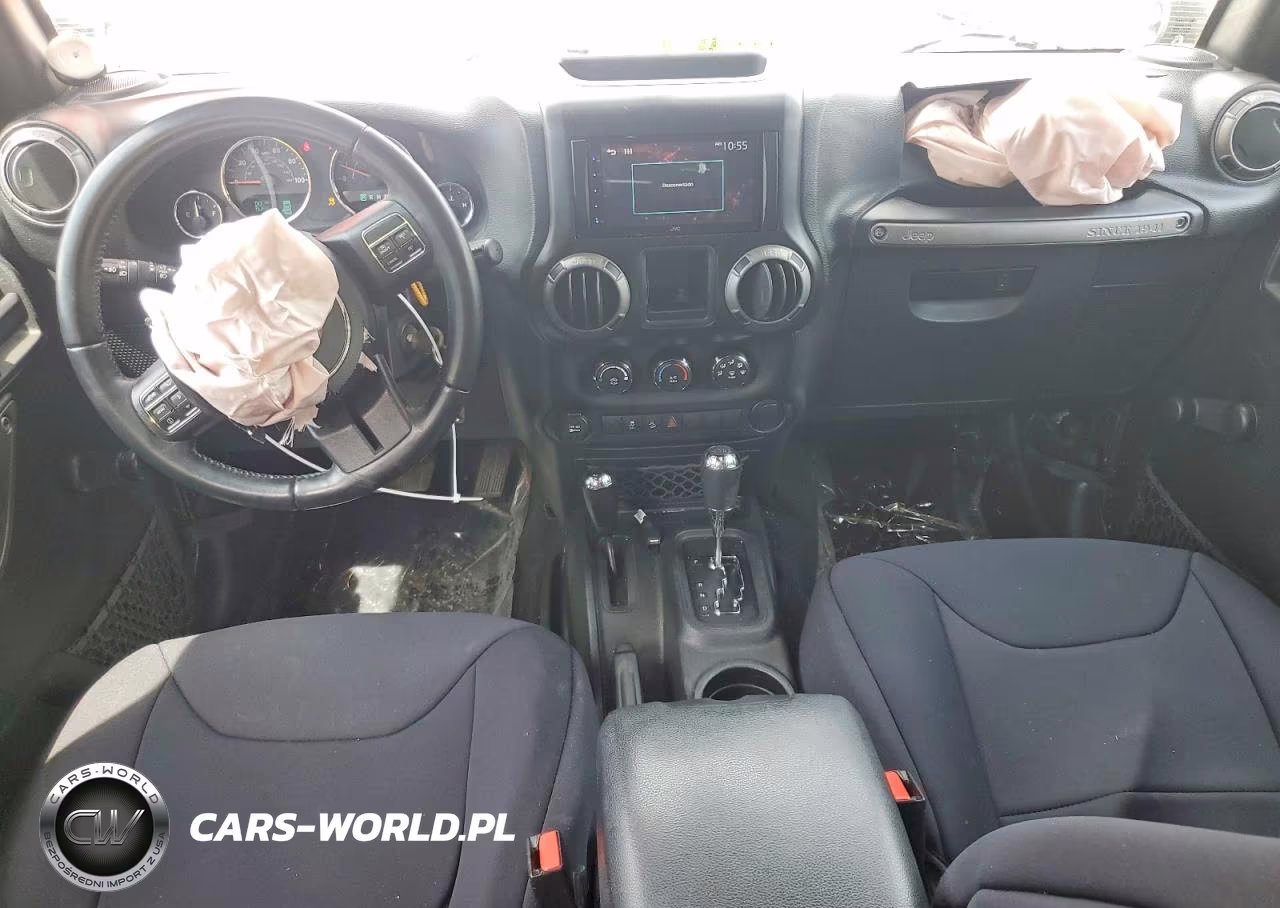 2016 Jeep Wrangler Unlimited Sport VIN:1C4BJWDG0GL343075 - 8