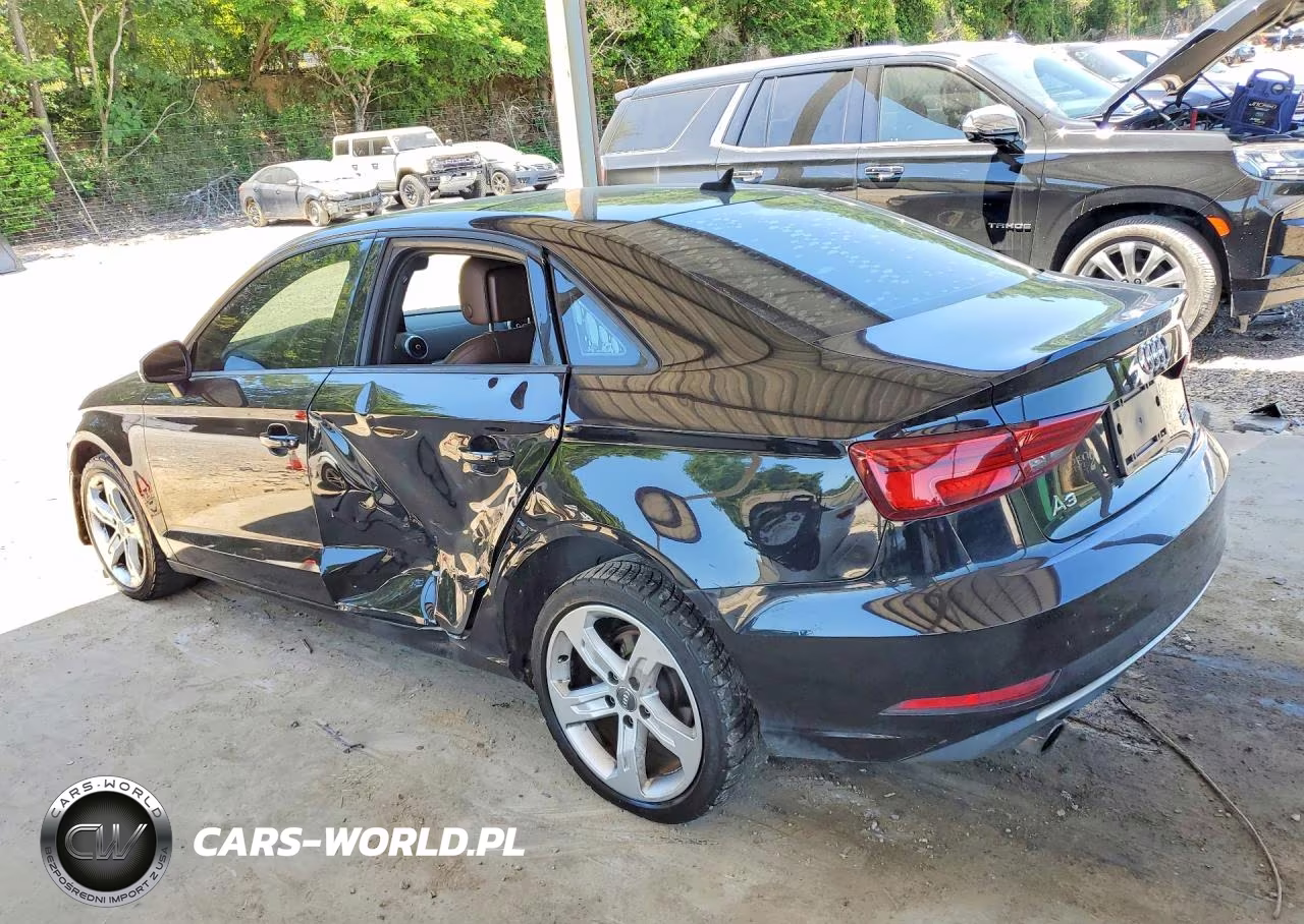 2017 Audi A3 Premium VIN:WAUB8GFF7H1031920 - 2