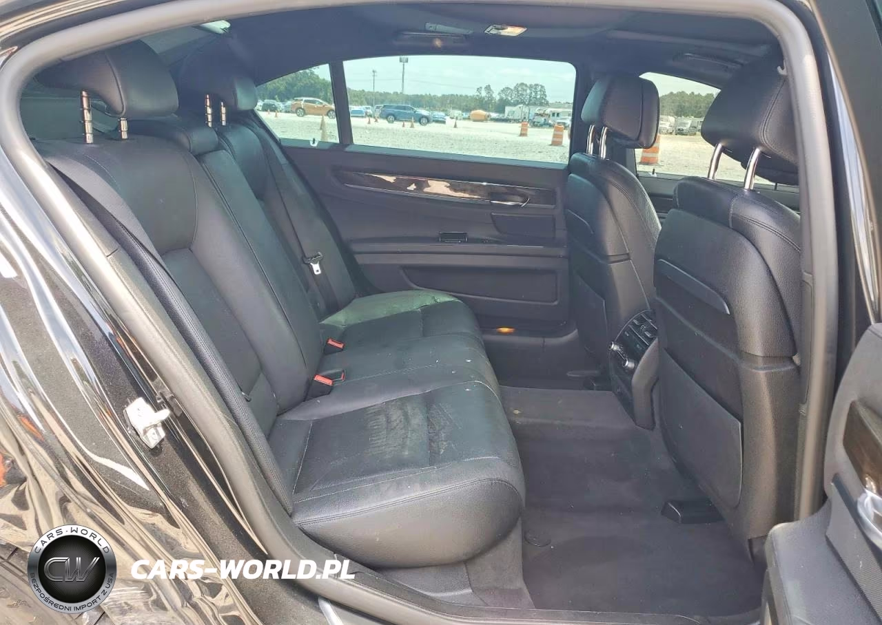 2015 BMW 740 Li VIN:WBAYE4C5XFD947113 - 10