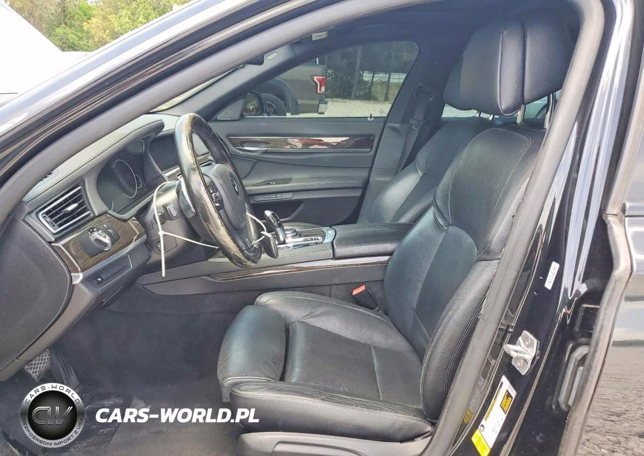 2015 BMW 740 Li VIN:WBAYE4C5XFD947113 - 7