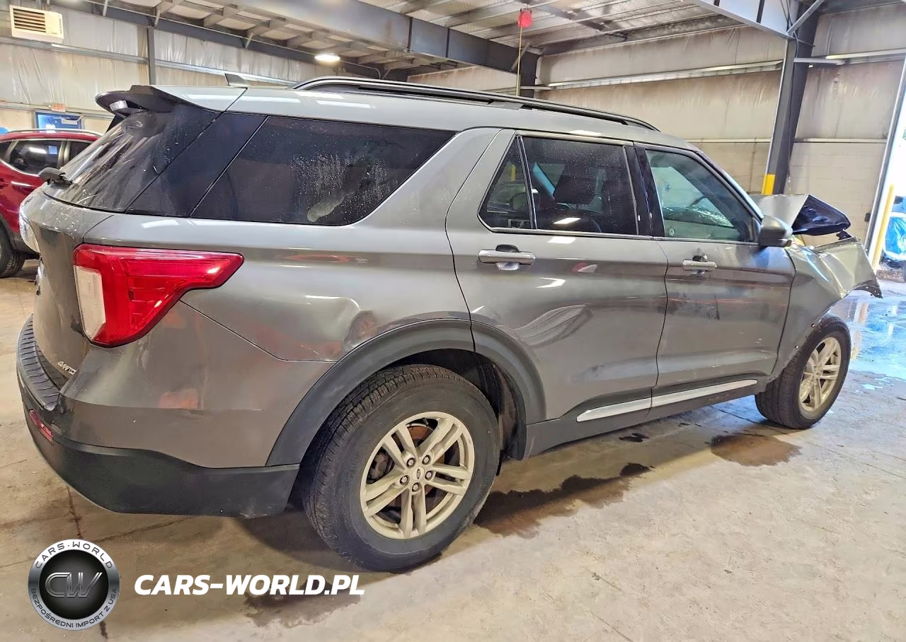 2022 Ford Explorer Xlt VIN:1FMSK8DH3NGB88251 - 3