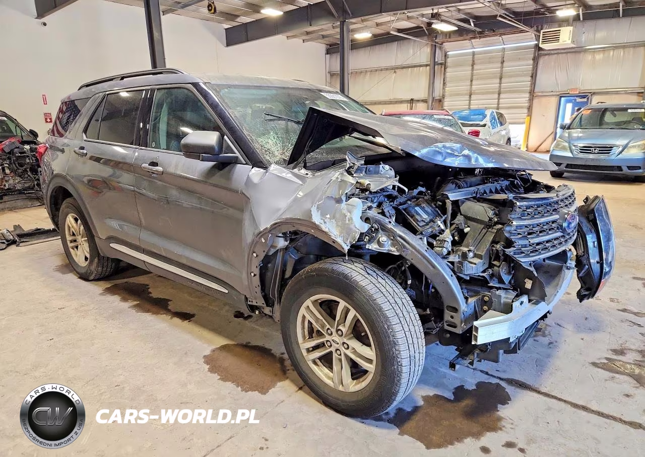 2022 Ford Explorer Xlt VIN:1FMSK8DH3NGB88251 - 4