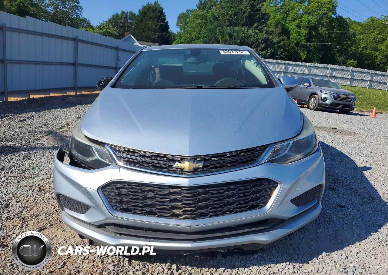 2018 Chevrolet Cruze Lt VIN:1G1BE5SM3J7201187 - 5