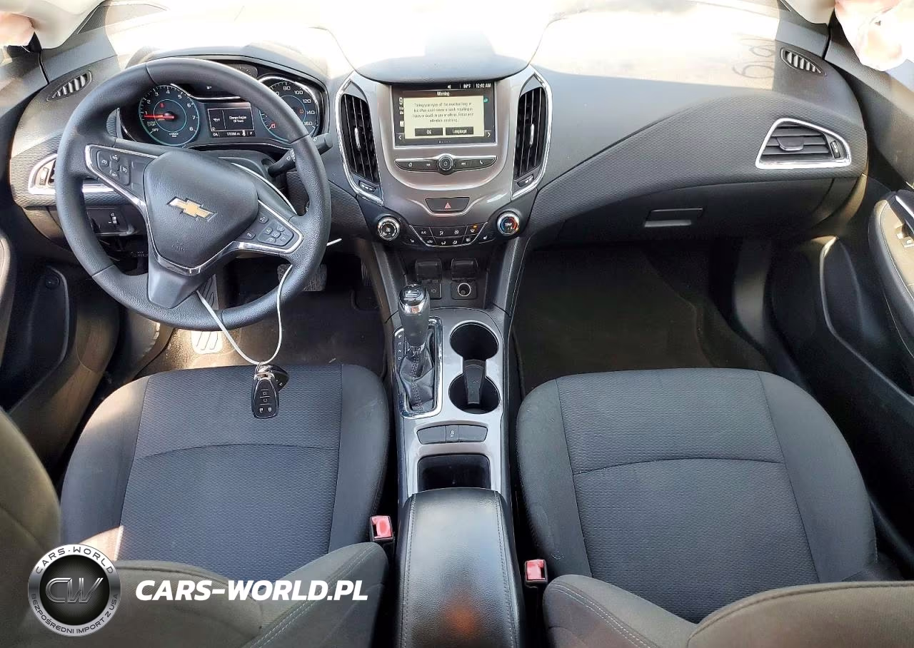 2018 Chevrolet Cruze Lt VIN:1G1BE5SM3J7201187 - 8