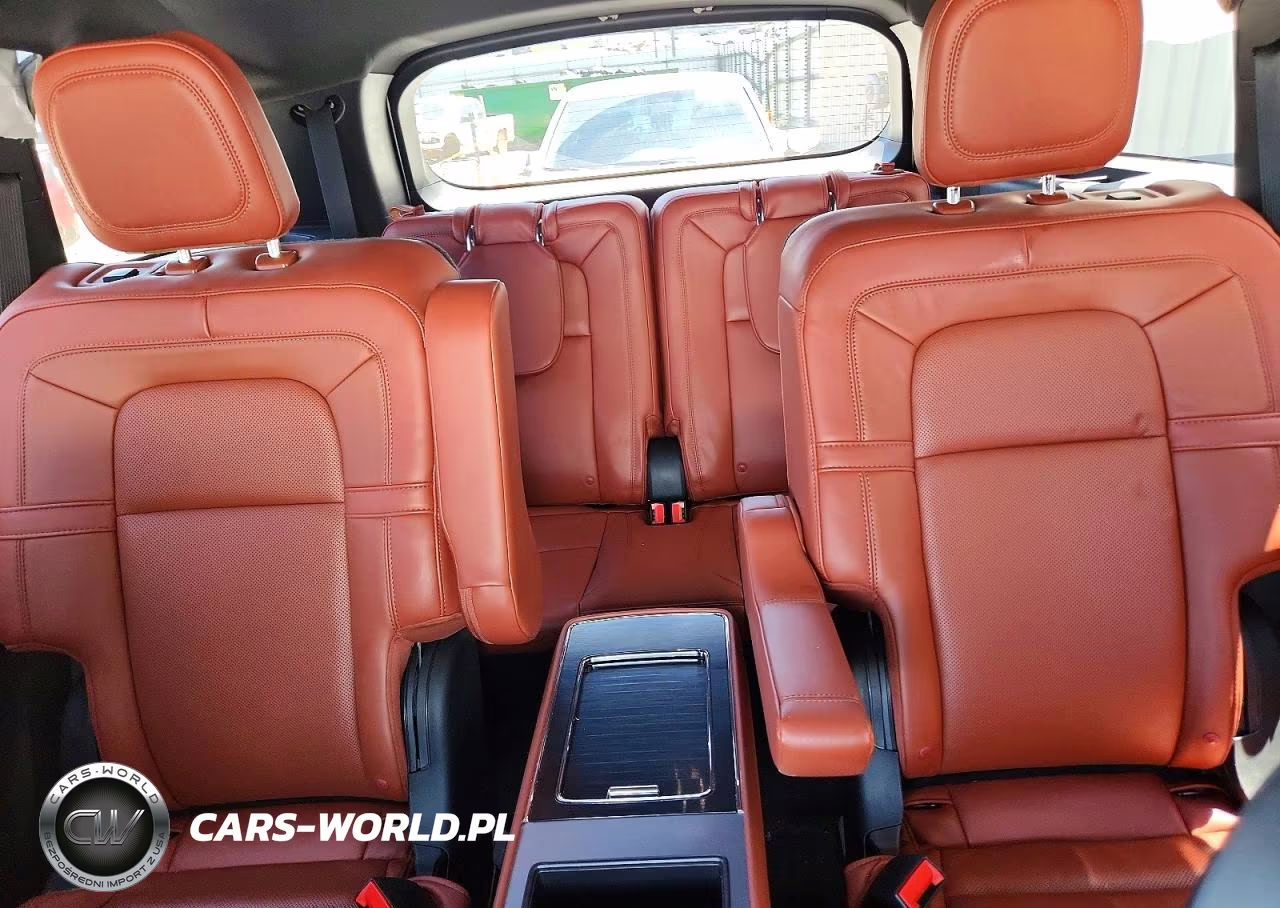 2025 Lincoln Aviator Reserve VIN:5LM5J7WC7SGL18259 - 10