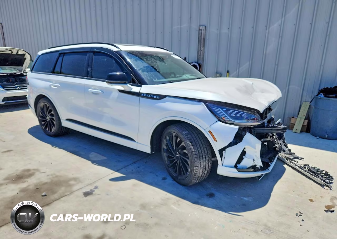 2025 Lincoln Aviator Reserve VIN:5LM5J7WC7SGL18259 - 4