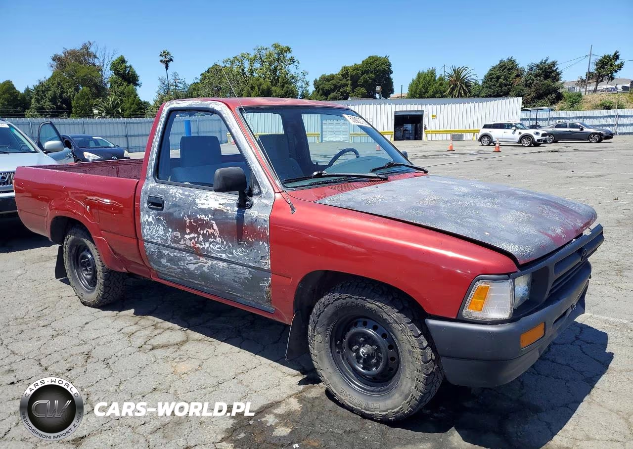 1992 Toyota Pickup Base VIN:4TARN81A2NZ031151 - 4