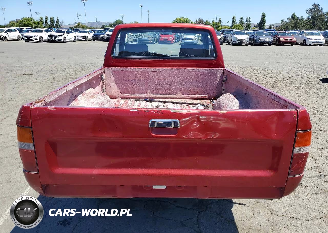 1992 Toyota Pickup Base VIN:4TARN81A2NZ031151 - 6