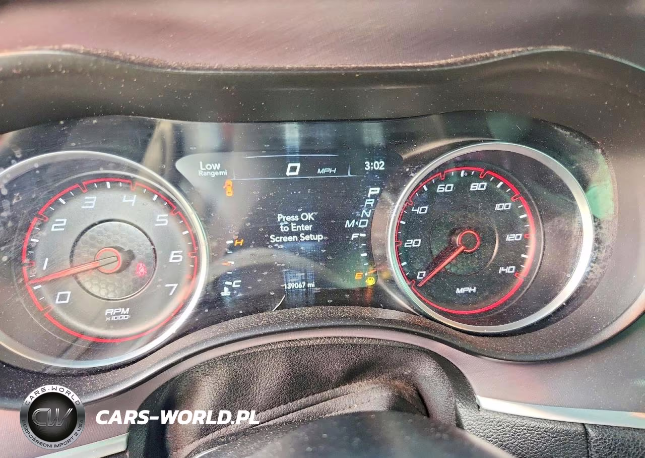 2019 Dodge Charger Sxt VIN:2C3CDXBG7KH713145 - 9