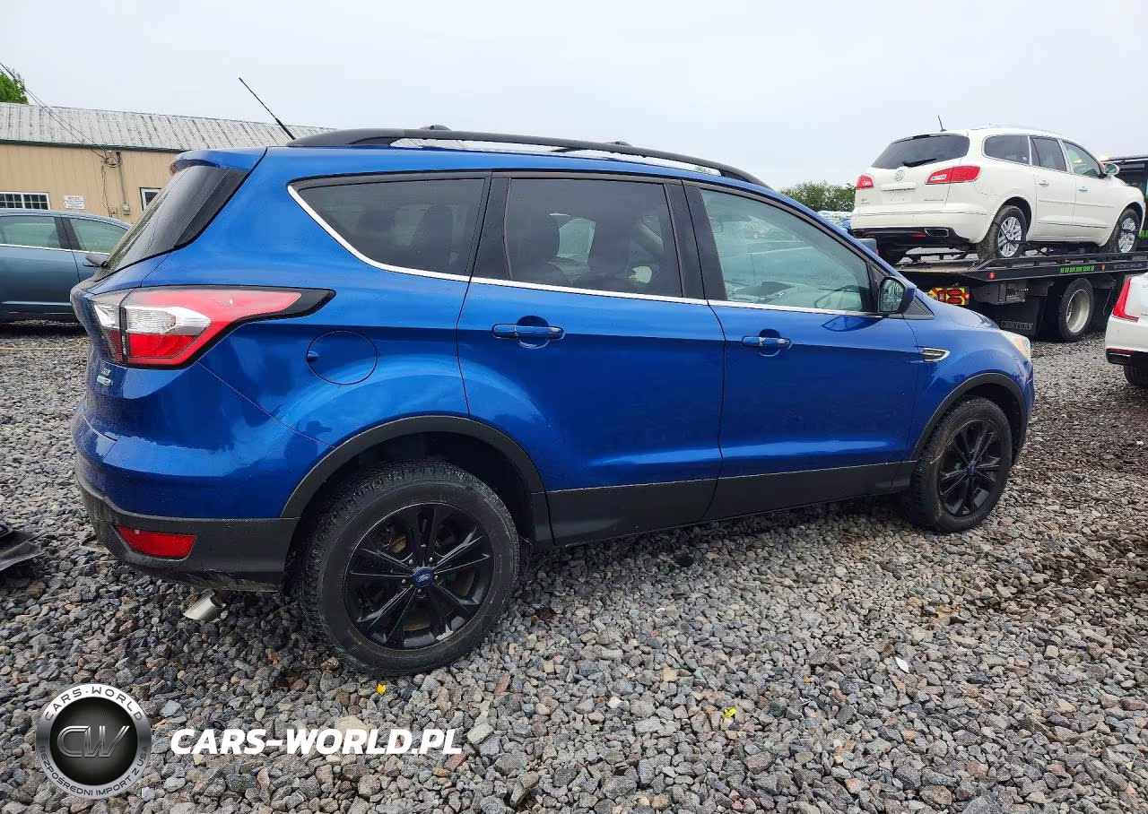 2018 Ford Escape Se VIN:1FMCU9GD5JUD46565 - 3