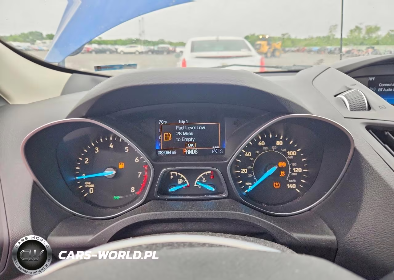2018 Ford Escape Se VIN:1FMCU9GD5JUD46565 - 9