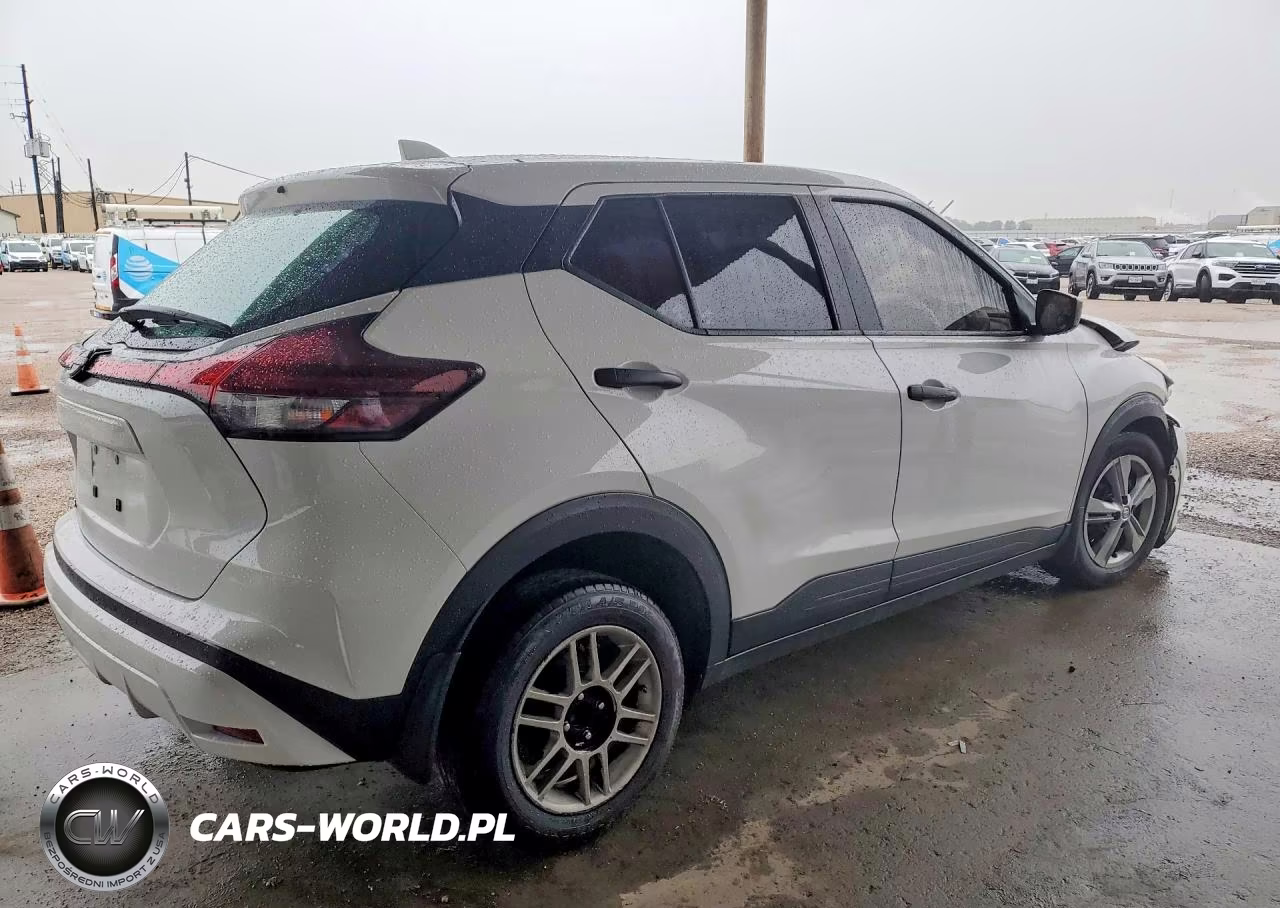 2022 Nissan Kicks S VIN:3N1CP5BV2NL496530 - 3