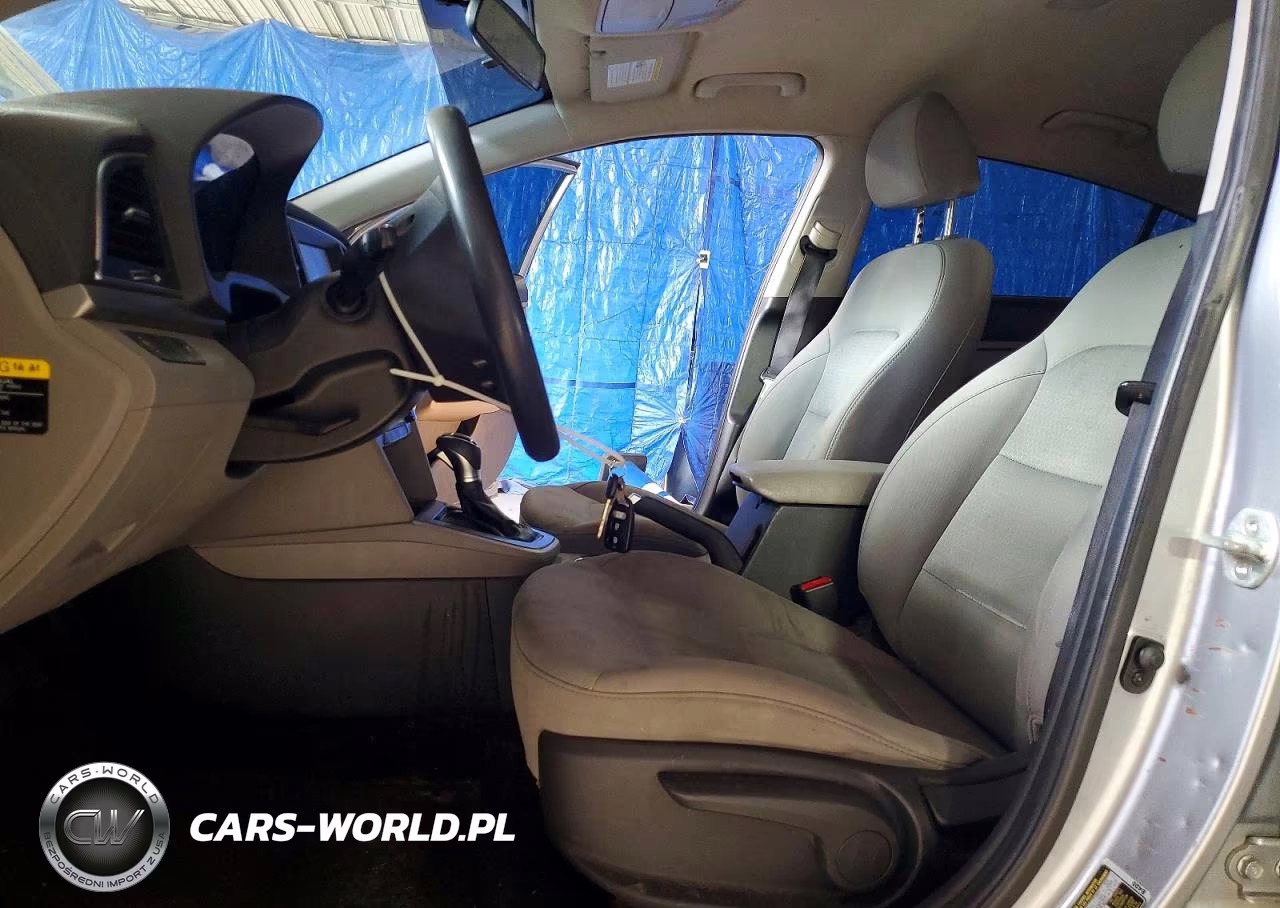 2017 Hyundai Elantra Se VIN:5NPD84LF8HH181400 - 7