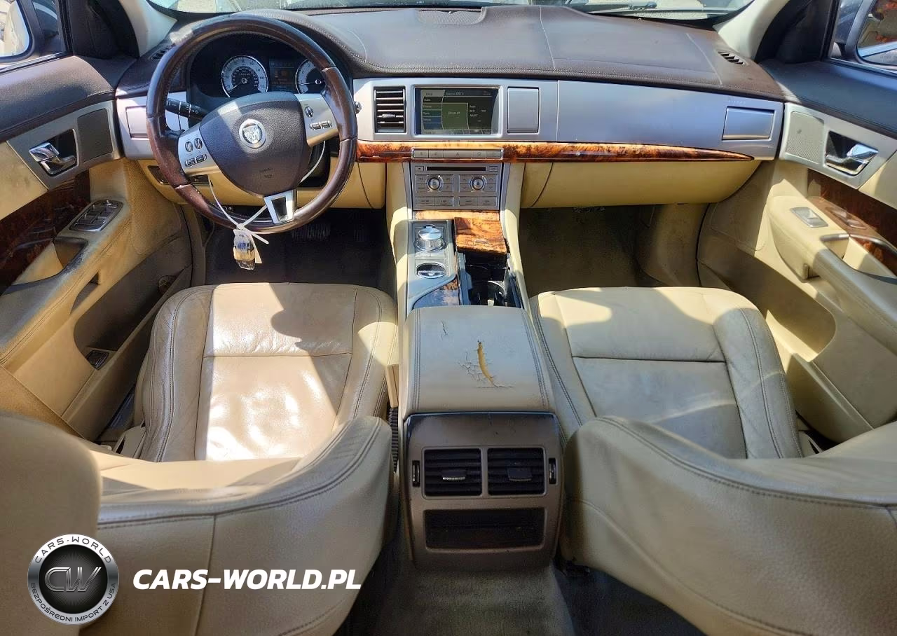 2009 Jaguar Xf Luxury VIN:SAJWA05B89HR08150 - 8