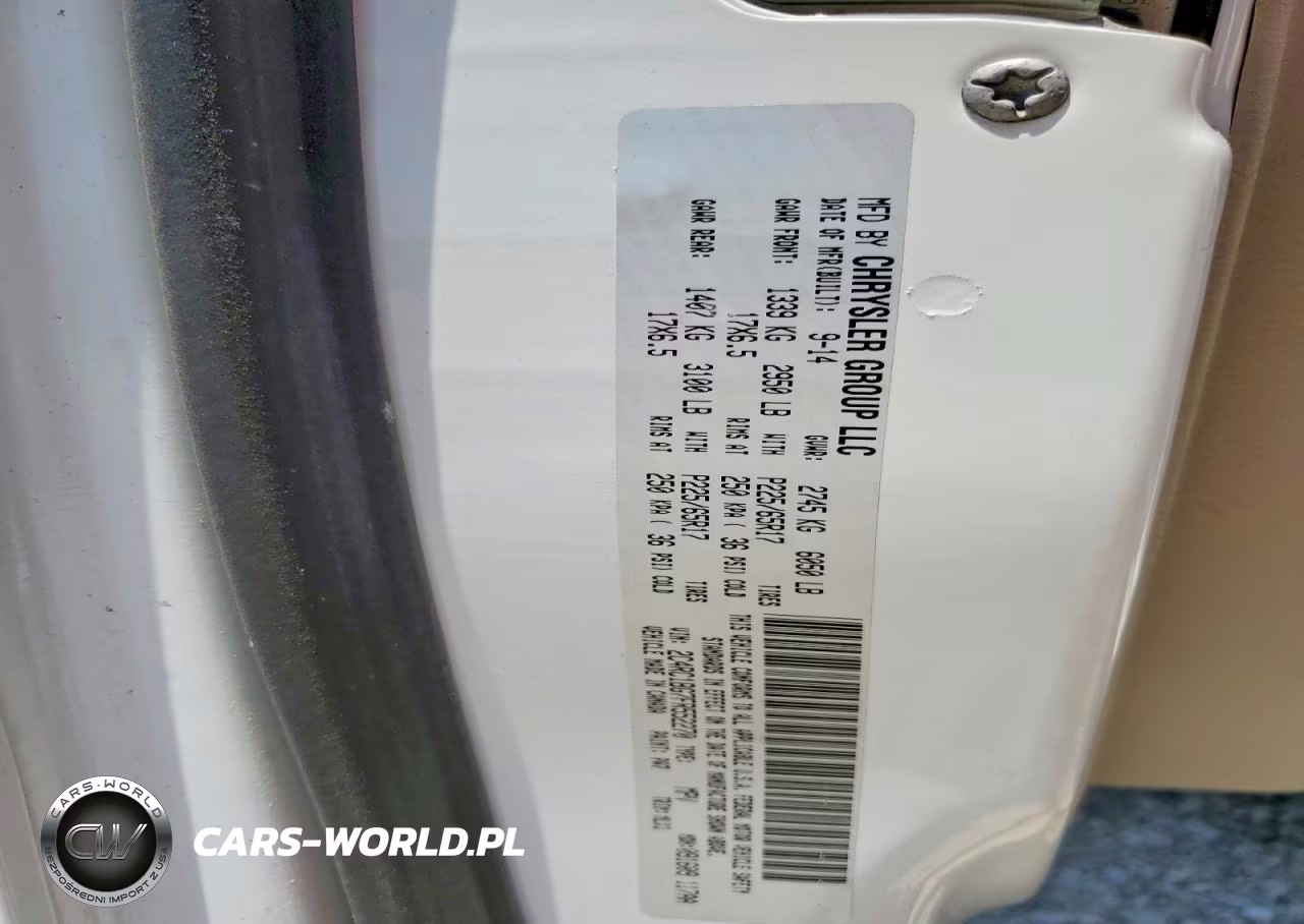 2015 Chrysler Town & Country Touring VIN:2C4RC1BG7FR552270 - 13