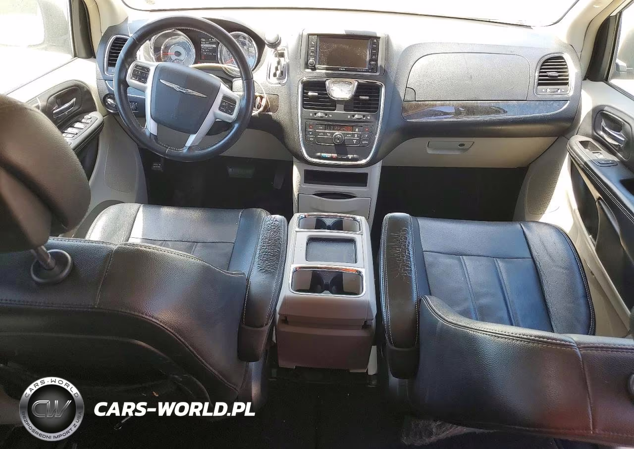 2015 Chrysler Town & Country Touring VIN:2C4RC1BG7FR552270 - 8