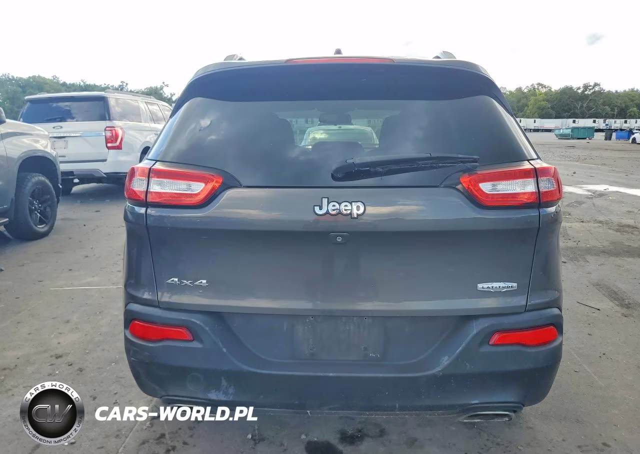 2015 Jeep Cherokee Latitude VIN:1C4PJMCS0FW571526 - 6