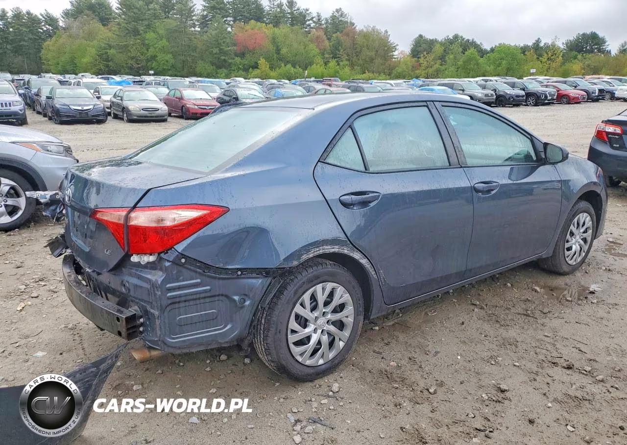 2019 Toyota Corolla Le VIN:2T1BURHE7KC217507 - 3