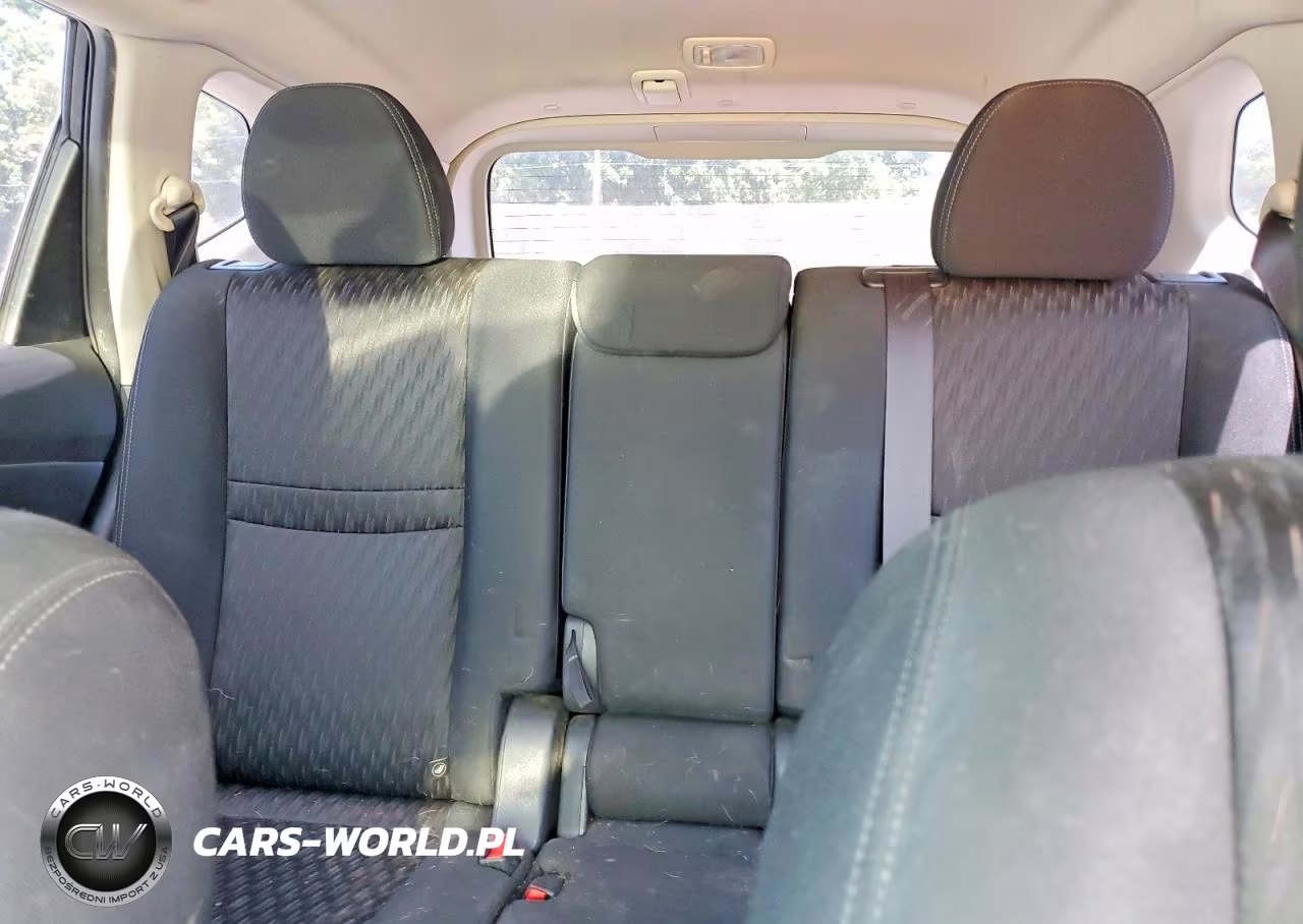 2017 Nissan Rogue S VIN:KNMAT2MT0HP611628 - 10