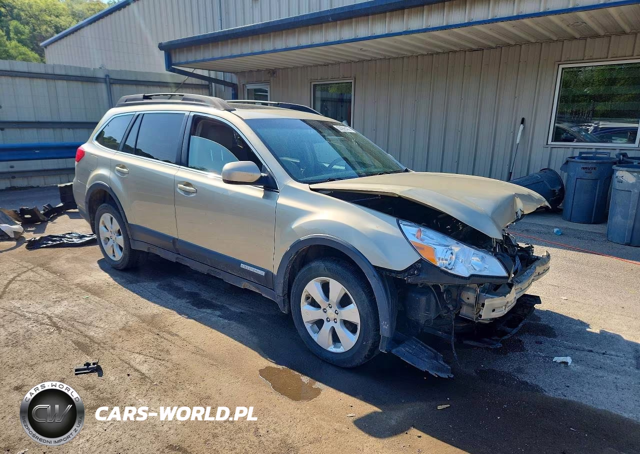 2010 Subaru Outback 2.5I Premium VIN:4S4BRBGC7A3353860 - 4