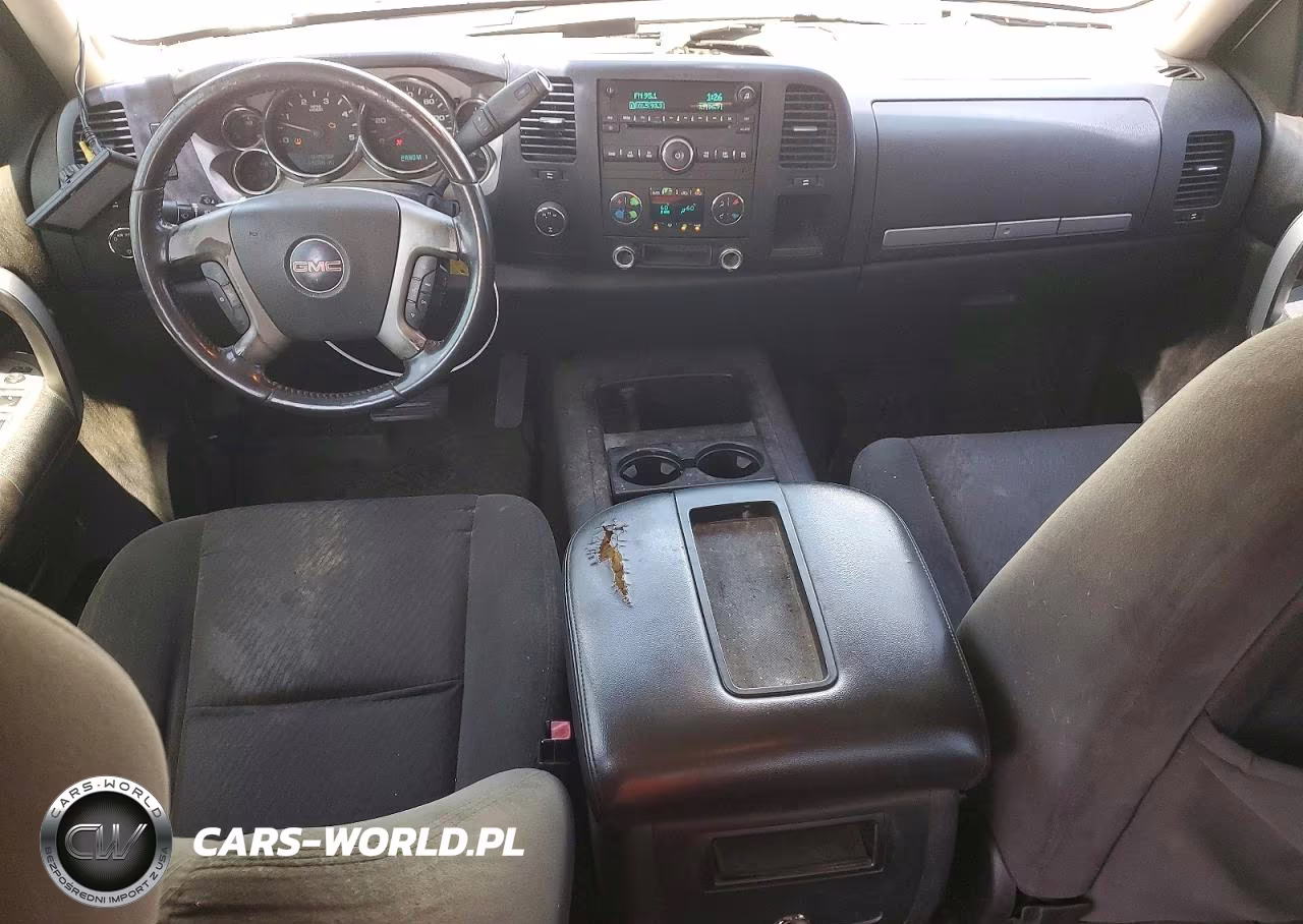 2007 GMC Sierra K2500 Heavy Duty VIN:1GTHK23677F561781 - 8