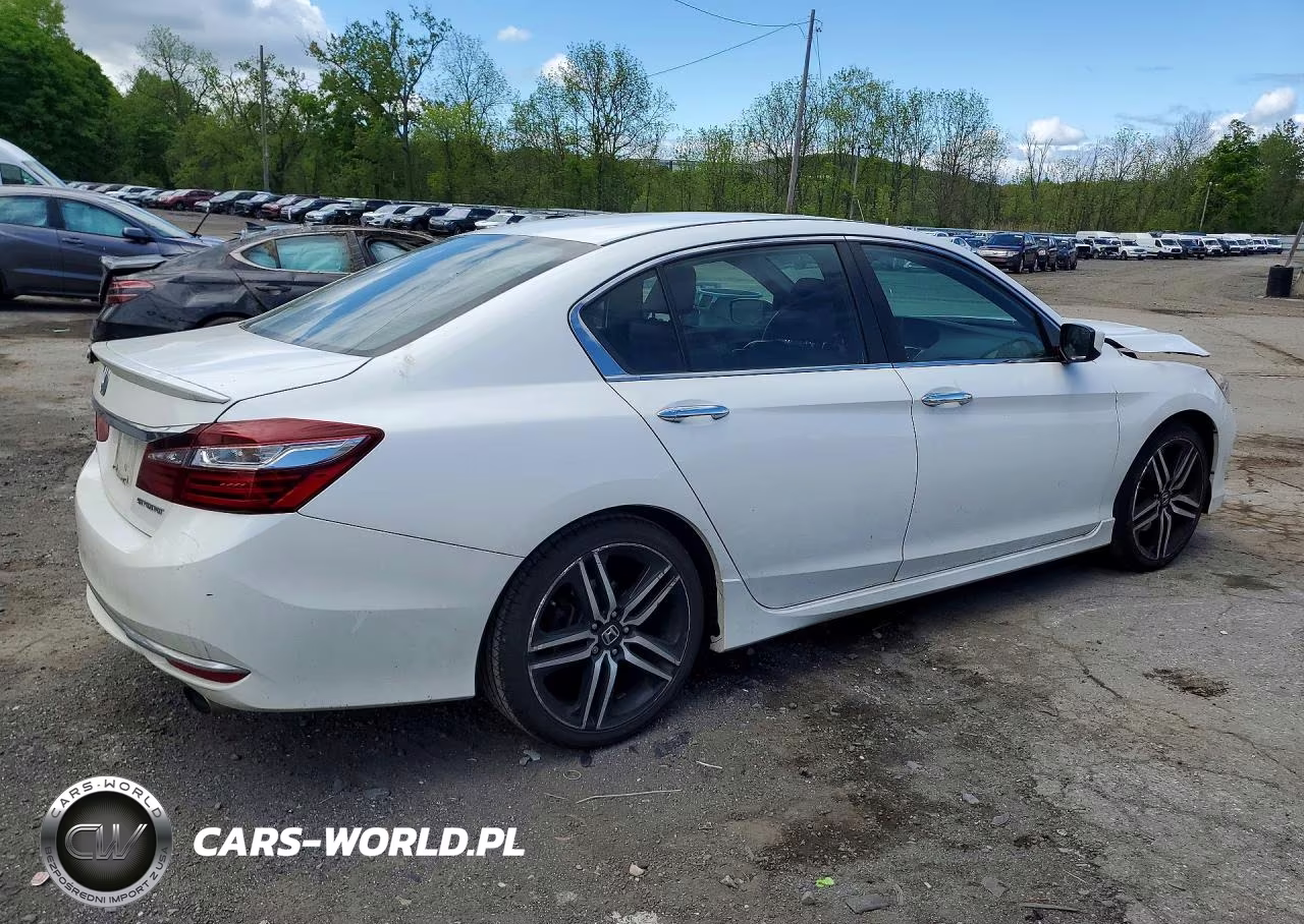 2017 Honda Accord Sport VIN:1HGCR2F50HA279863 - 3