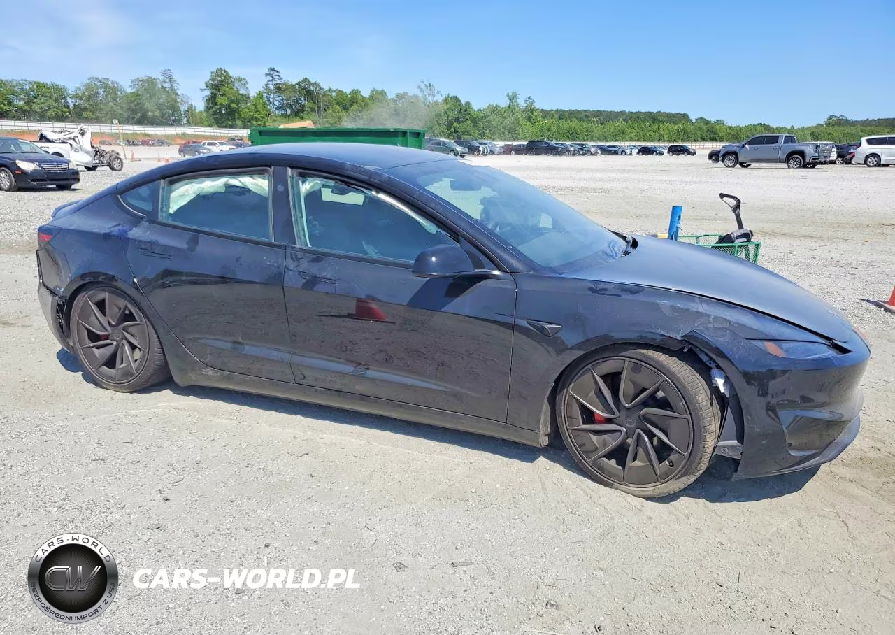 2025 Tesla Model 3 VIN:5YJ3E1ET4SF036138 - 4