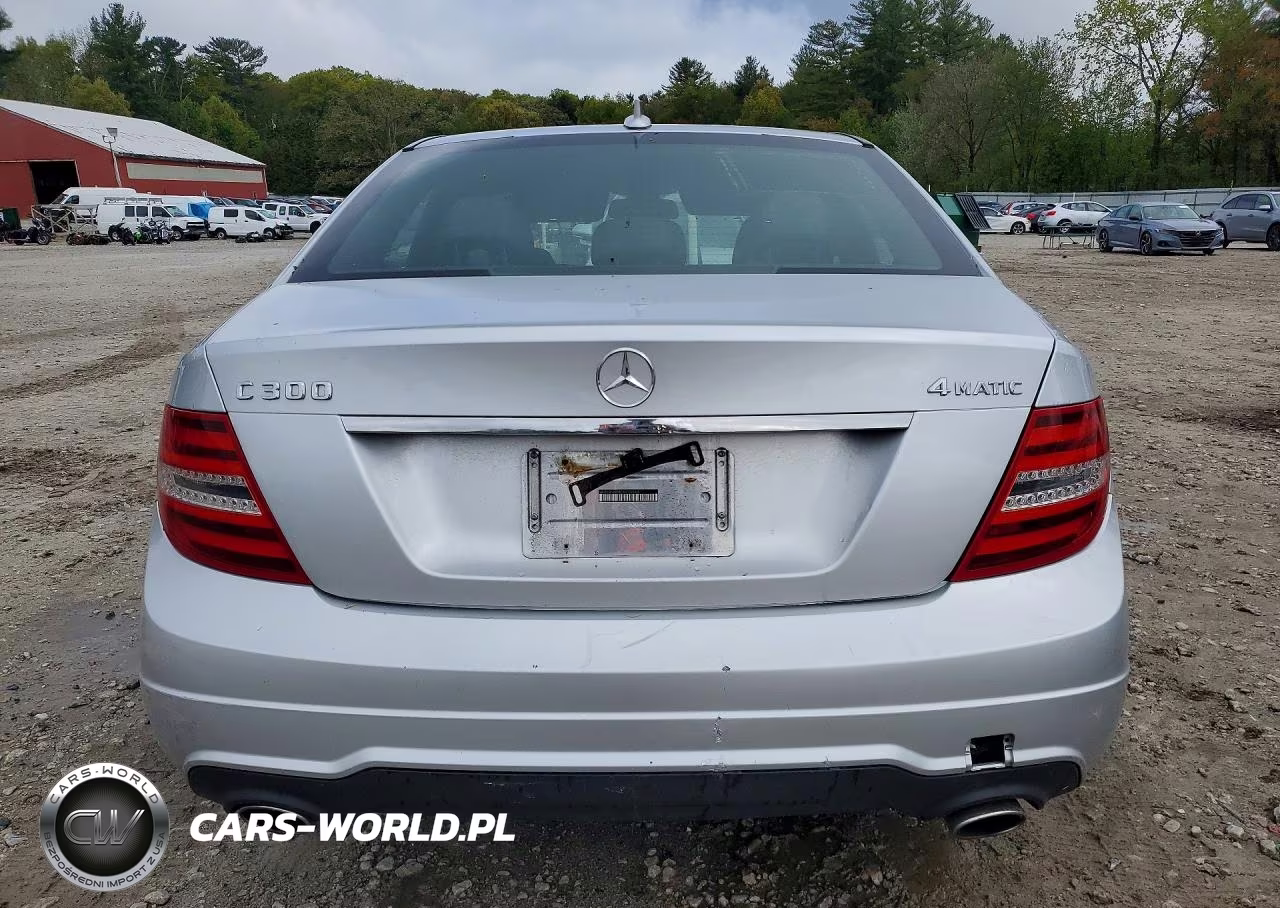 2012 Mercedes-Benz C 300 4Matic VIN:WDDGF8BB8CR210944 - 6
