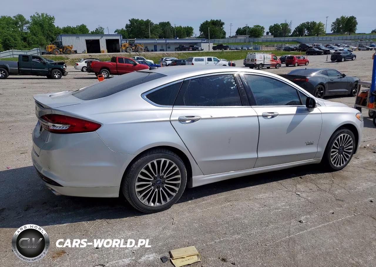 2017 Ford Fusion Titanium Phev VIN:3FA6P0SU3HR379809 - 3