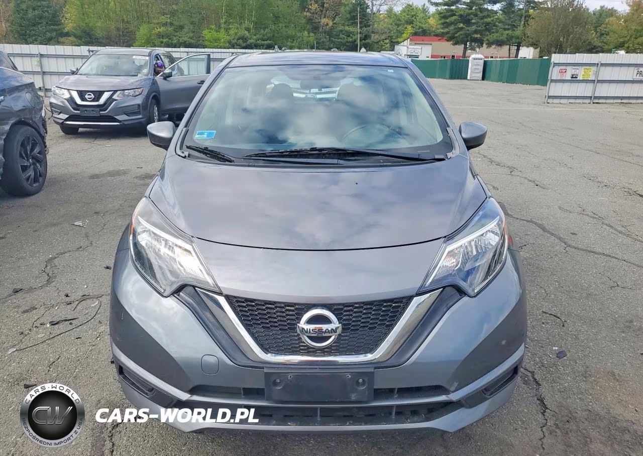 2018 Nissan Versa Note VIN:3N1CE2CP8JL353337 - 5