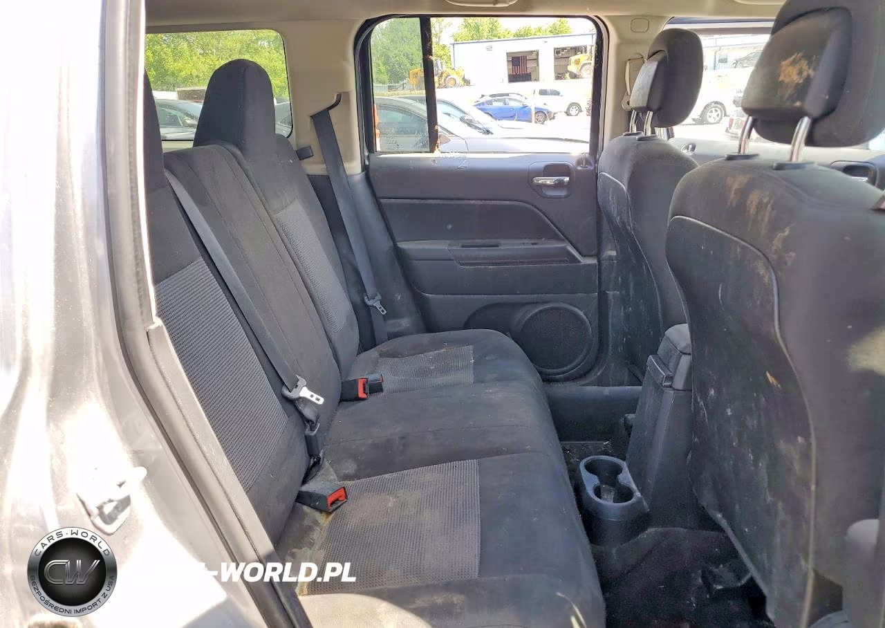 2016 Jeep Patriot Sport VIN:1C4NJPBA8GD583177 - 11