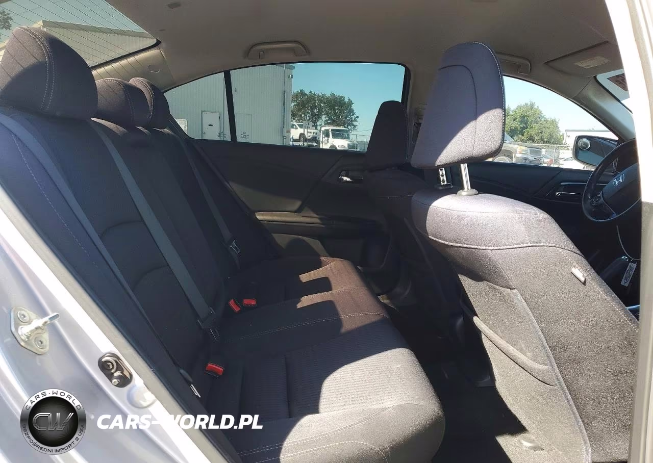 2015 Honda Accord Sport VIN:1HGCR2F59FA179953 - 10