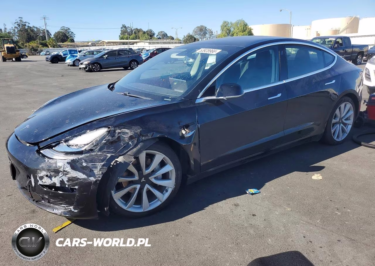 2018 Tesla Model 3 – zdjęcie 1 z 12