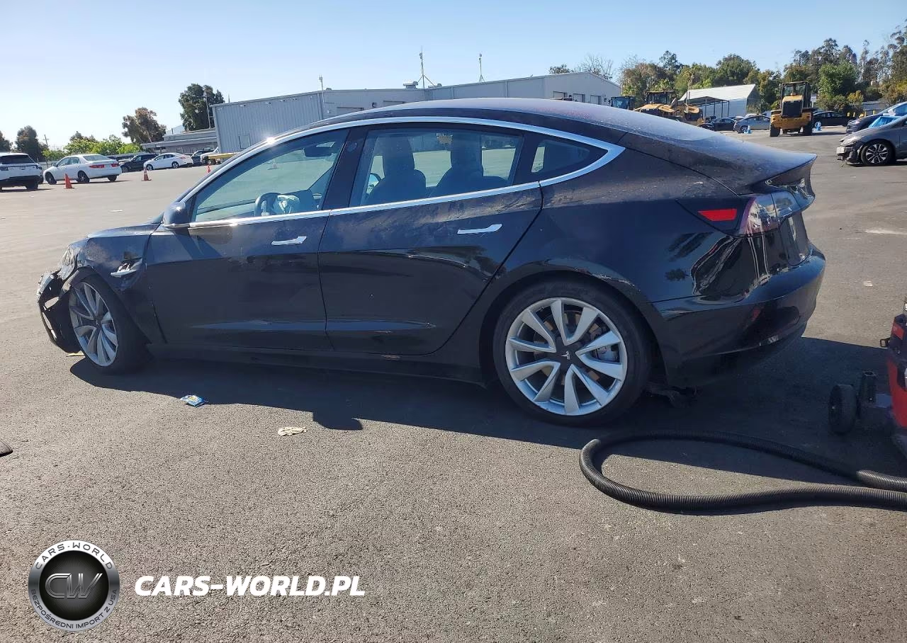 2018 Tesla Model 3 VIN:5YJ3E1EA9JF009305 - 2