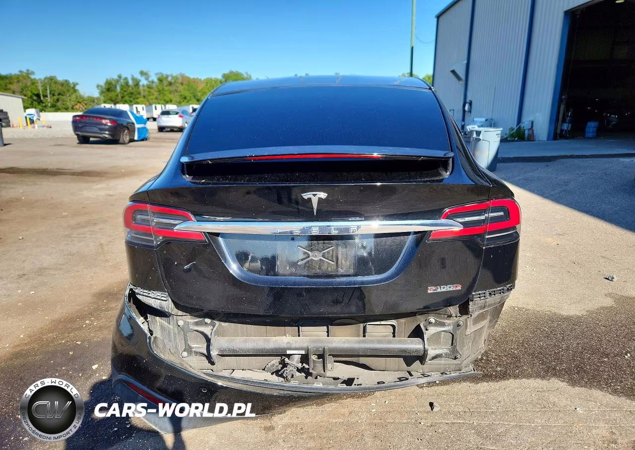 2018 Tesla Model X VIN:5YJXCBE46JF140893 - 6
