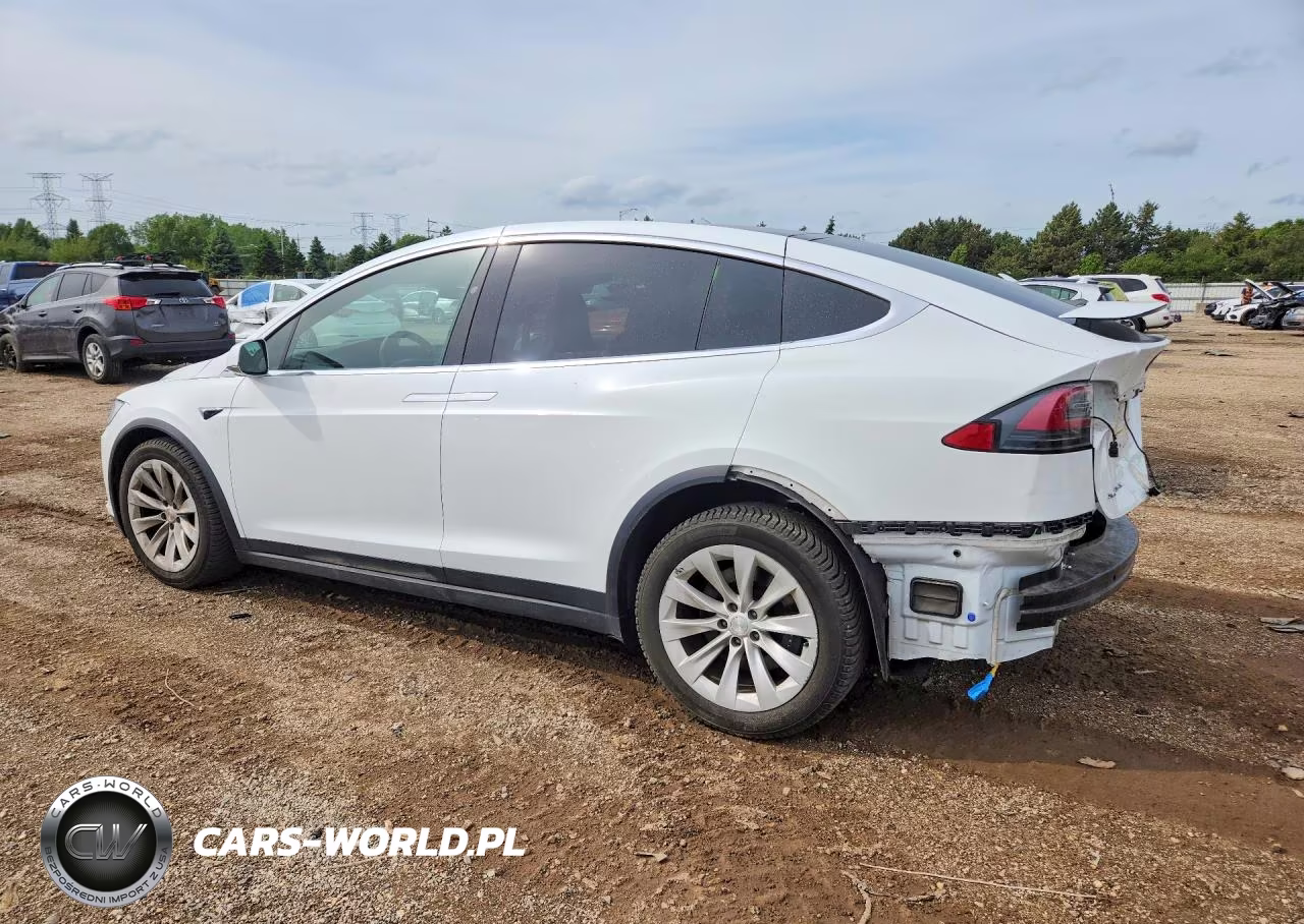 2018 Tesla Model X VIN:5YJXCBE28JF112379 - 2