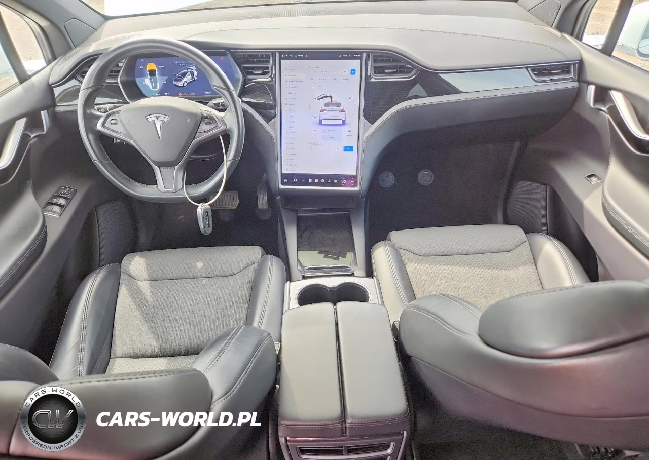 2018 Tesla Model X VIN:5YJXCBE28JF112379 - 8