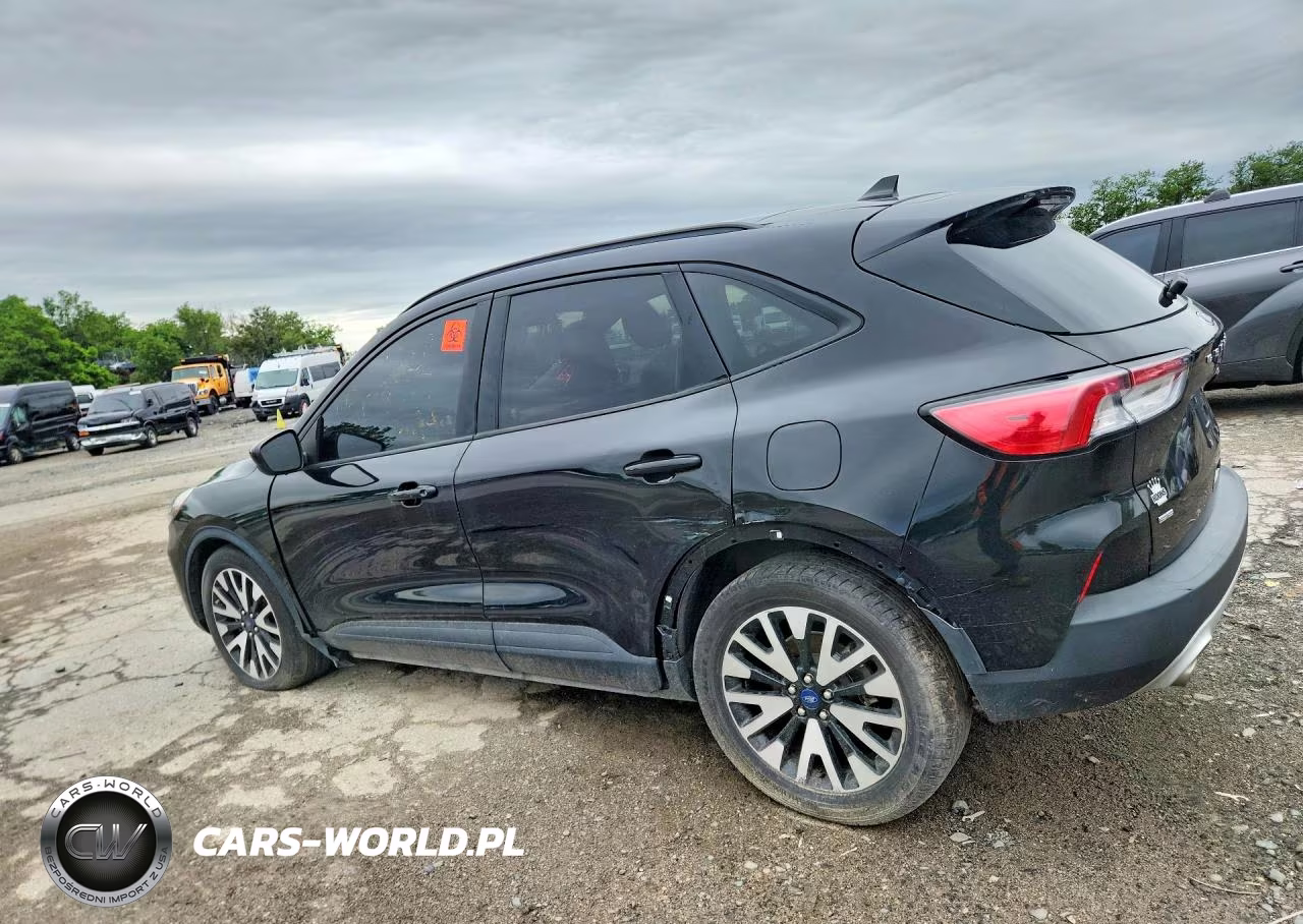 2020 Ford Escape Se Sport VIN:1FMCU0BZ9LUC22557 - 2