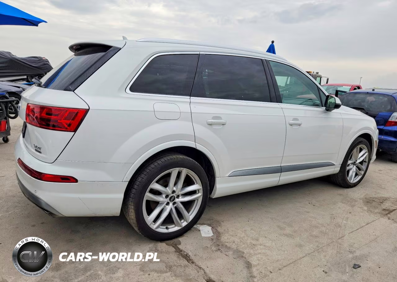2017 Audi Q7 Prestige VIN:WA1VAAF78HD048017 - 3