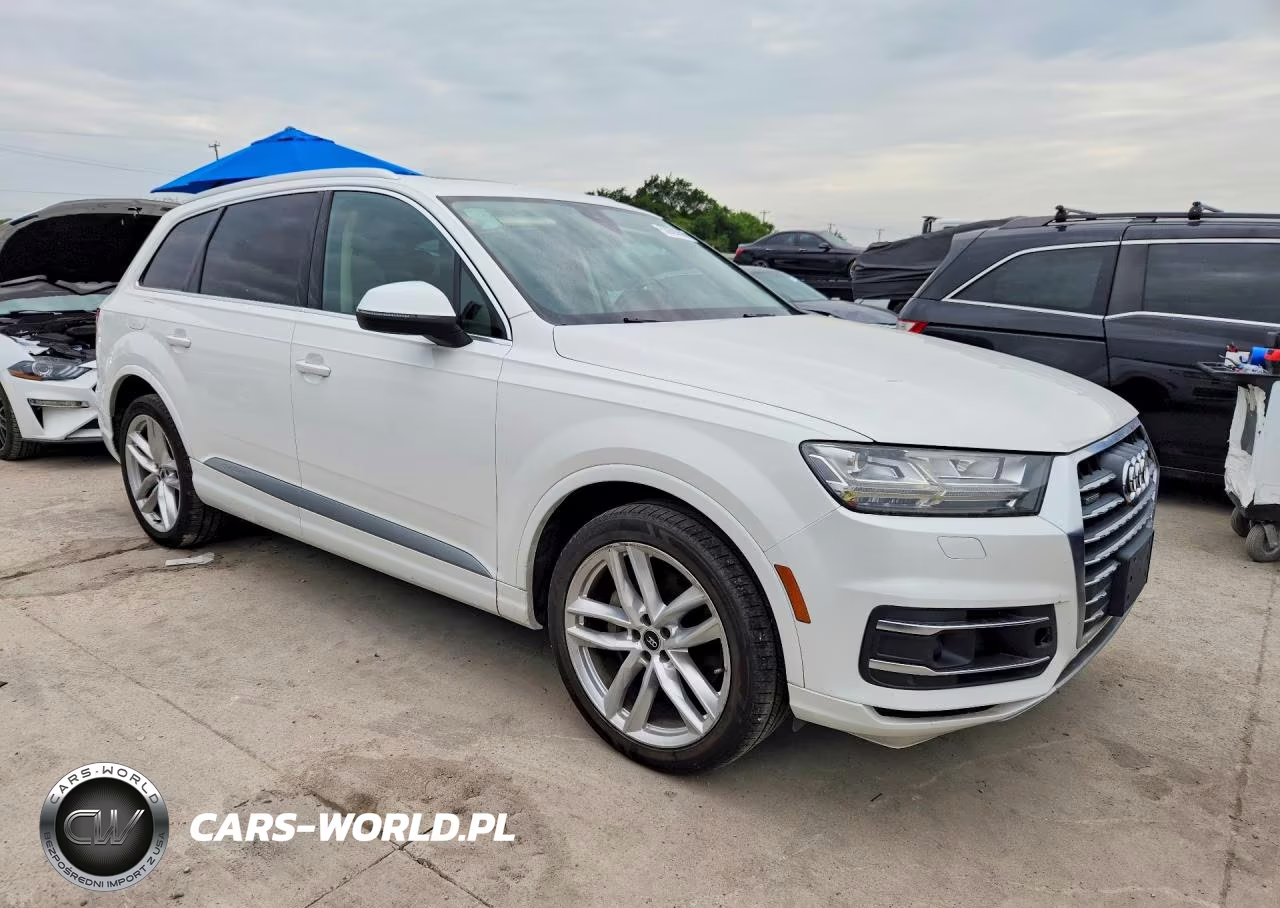 2017 Audi Q7 Prestige VIN:WA1VAAF78HD048017 - 4