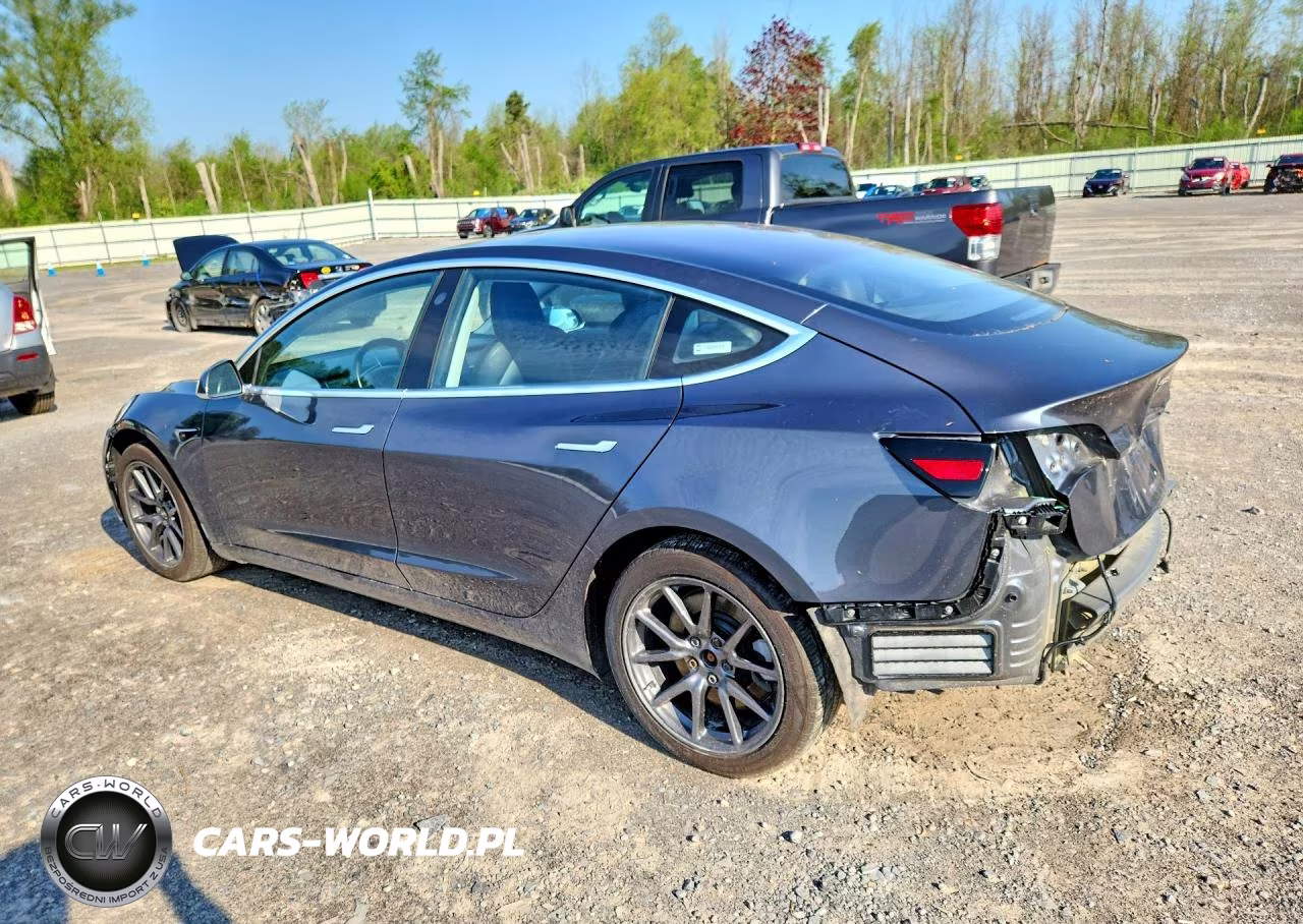 2018 Tesla Model 3 VIN:5YJ3E1EB0JF128482 - 2