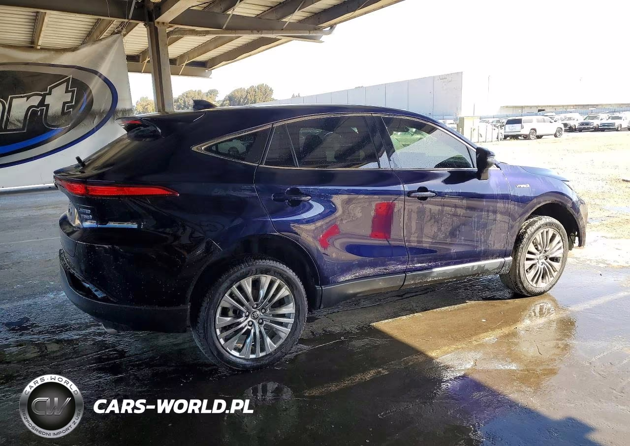 2021 Toyota Venza Limited VIN:JTEAAAAH8MJ024442 - 3
