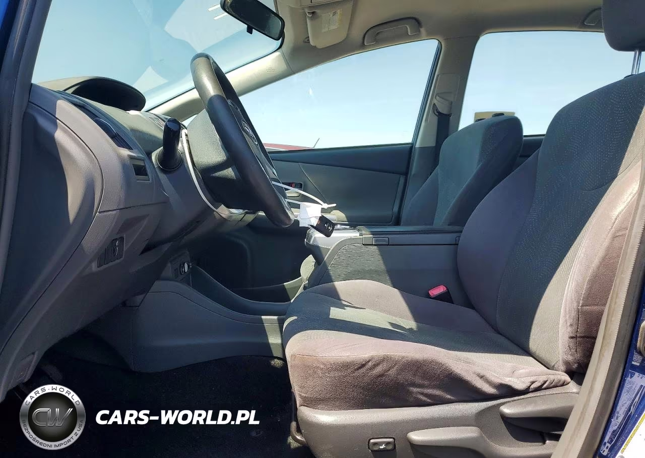 2012 Toyota Prius V Two VIN:JTDZN3EU0C3141224 - 7