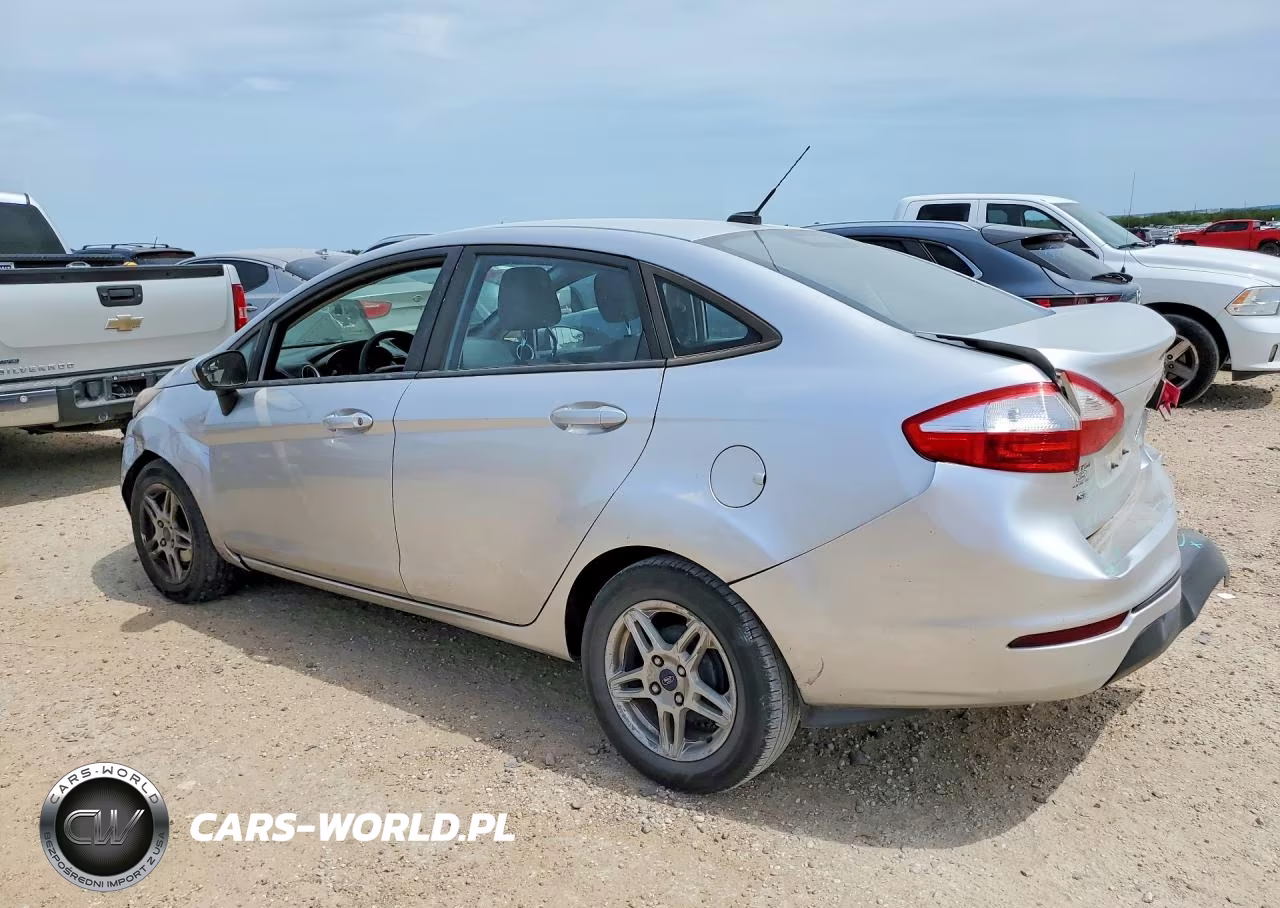 2018 Ford Fiesta Se VIN:3FADP4BJ3JM117084 - 2