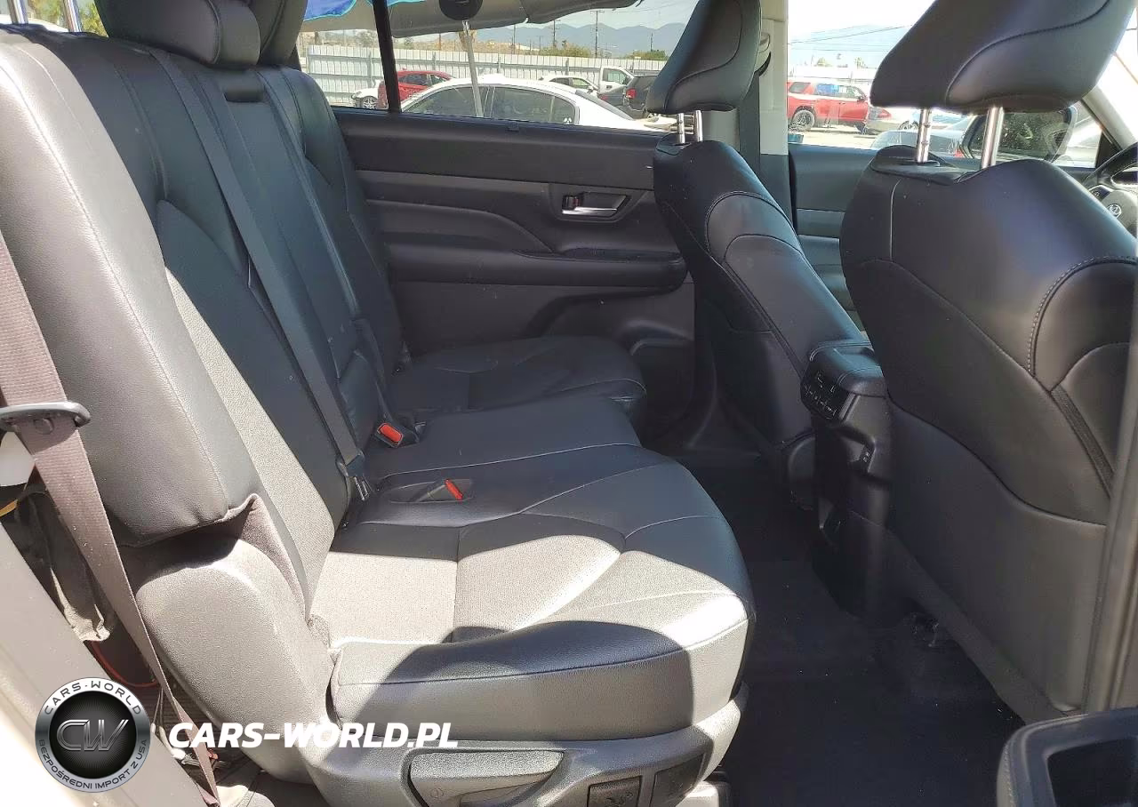 2024 Toyota Grand Highlander Hybrid Xle VIN:5TDACAB59RS004696 - 11