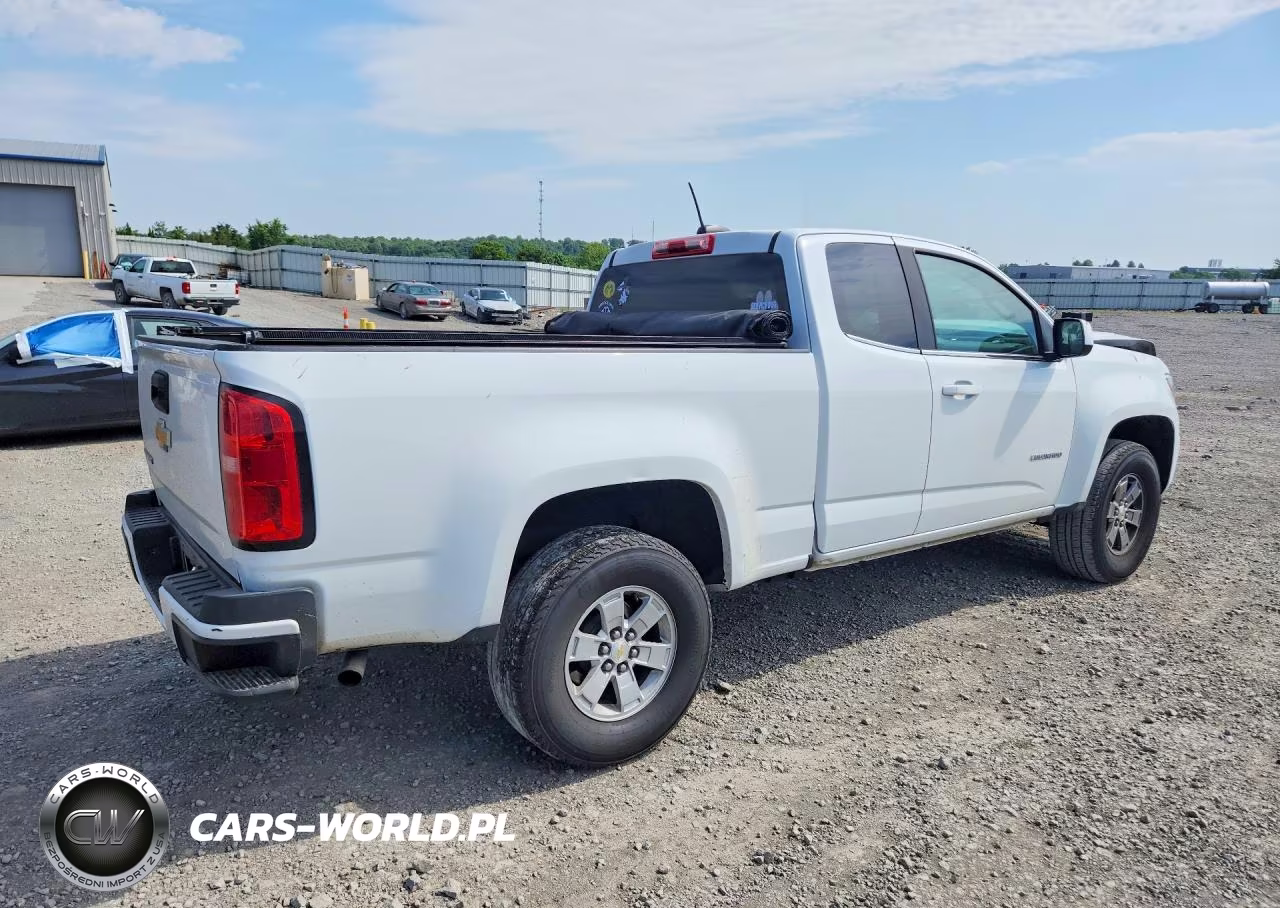 2018 Chevrolet Colorado VIN:1GCHSBEA7J1216949 - 3